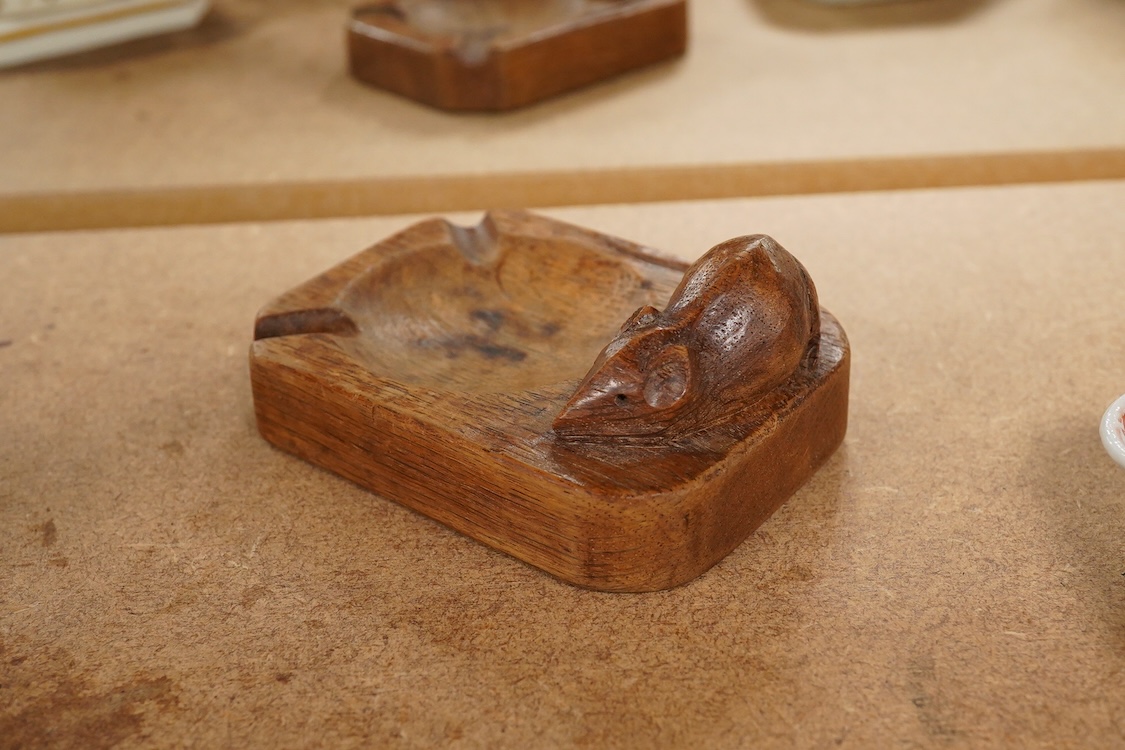 A Robert Thompson 'Mouseman' ashtray, 10cm wide